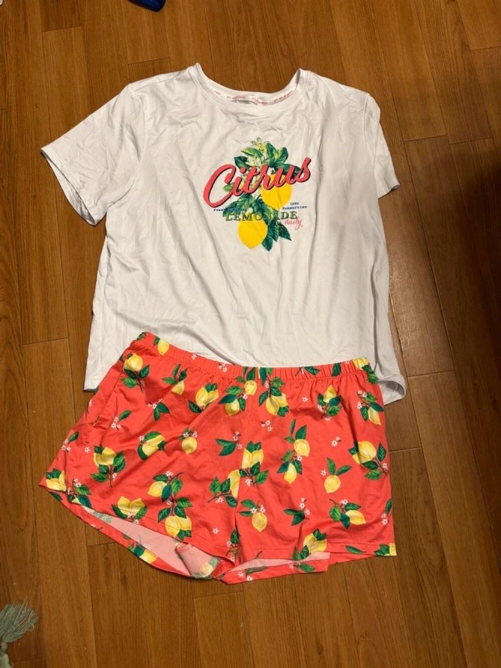 Lemon pajama set